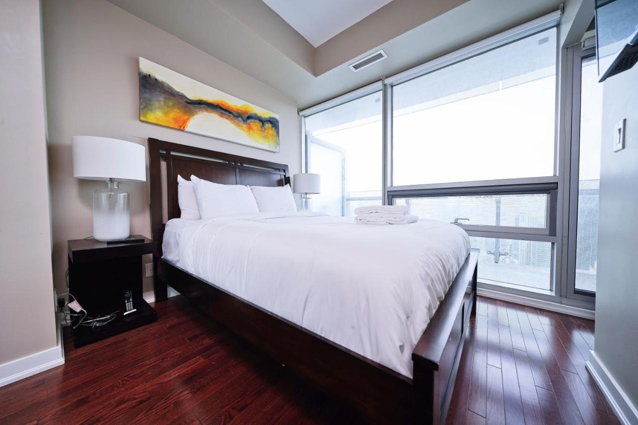 The York Boutique Suites Toronto Eksteriør billede