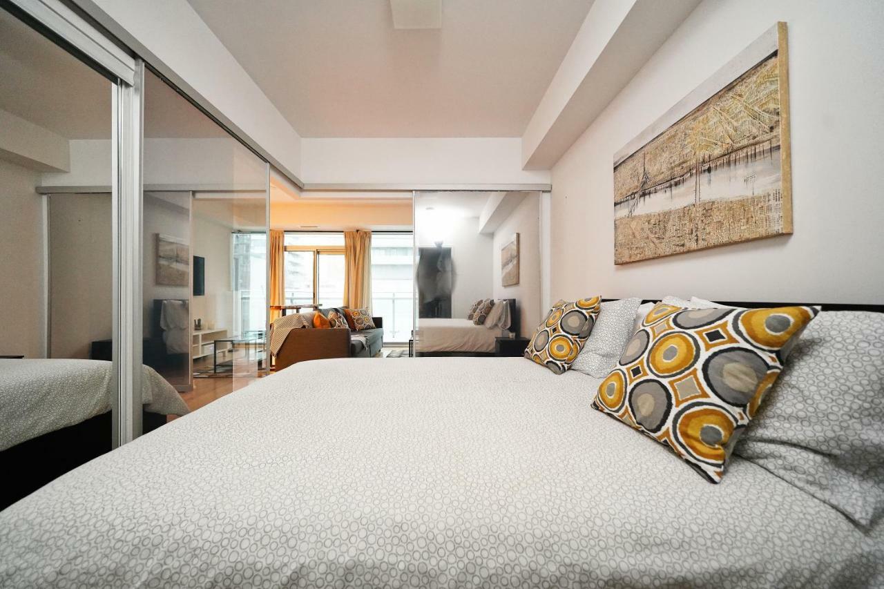 The York Boutique Suites Toronto Eksteriør billede