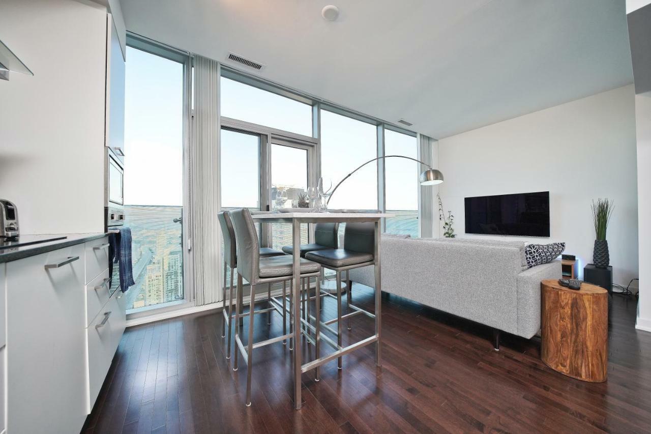 The York Boutique Suites Toronto Eksteriør billede