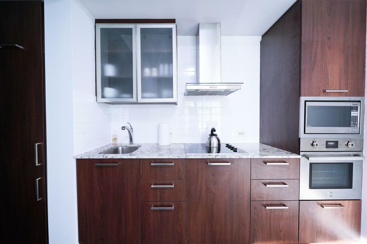 The York Boutique Suites Toronto Eksteriør billede