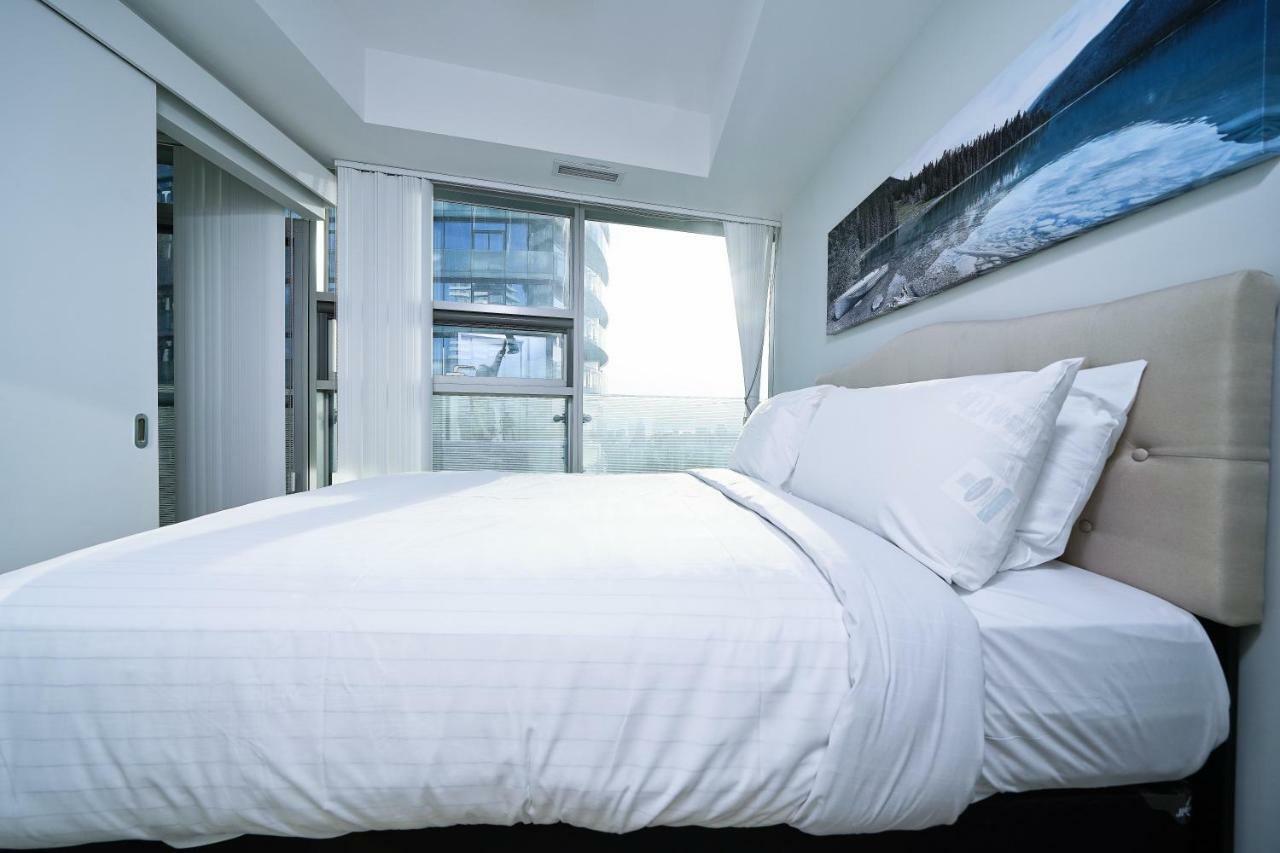 The York Boutique Suites Toronto Eksteriør billede