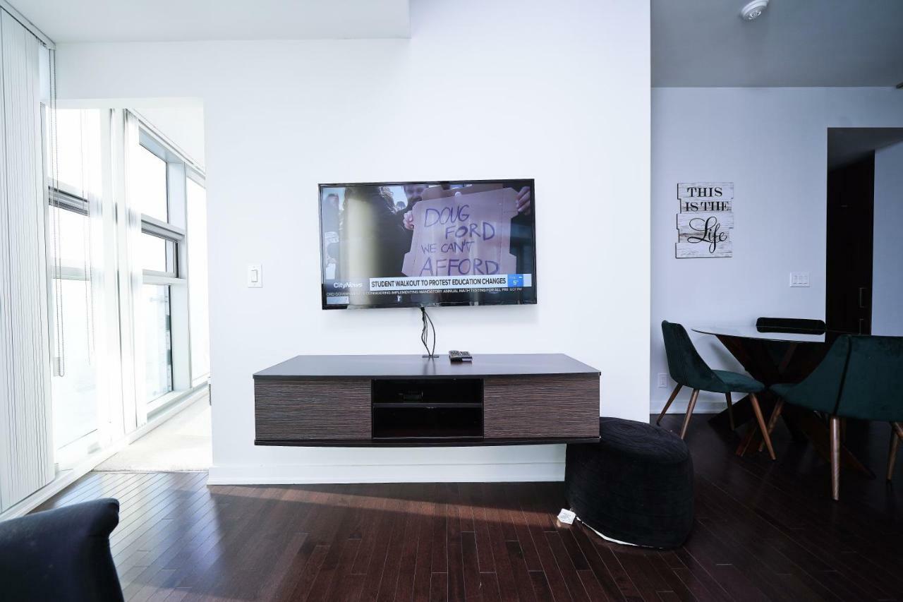 The York Boutique Suites Toronto Eksteriør billede