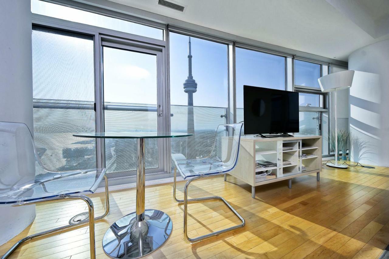 The York Boutique Suites Toronto Eksteriør billede