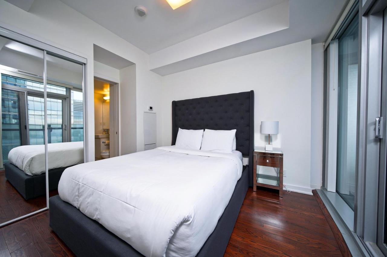The York Boutique Suites Toronto Eksteriør billede